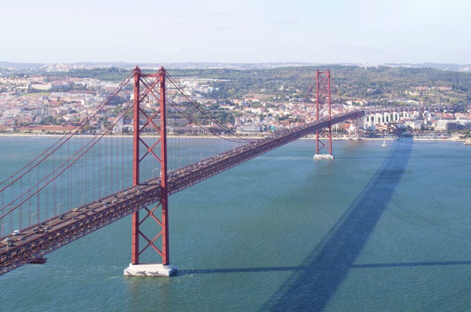 4月25日橋 / リスボン / ポルトガルの写真素材